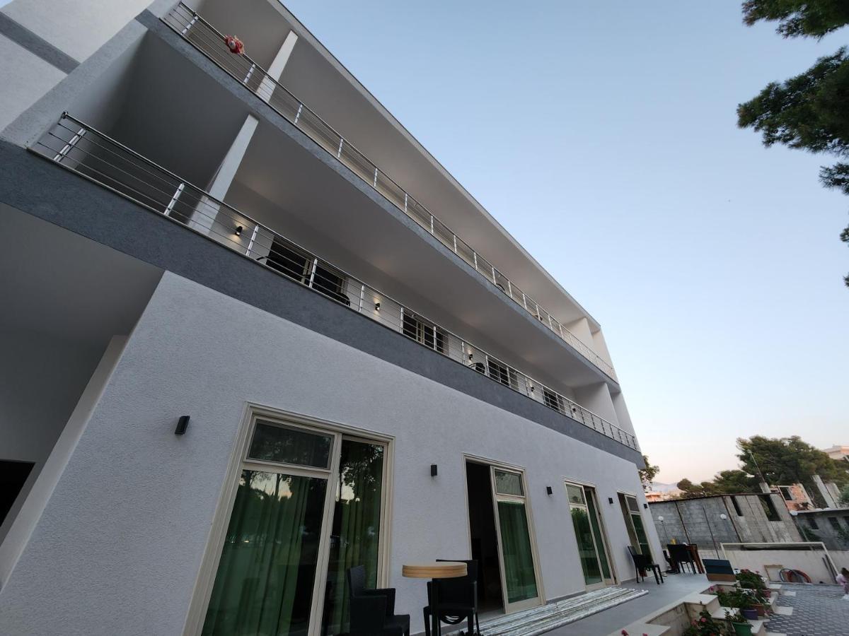 Sea Front Villa Vlorë Exteriér fotografie