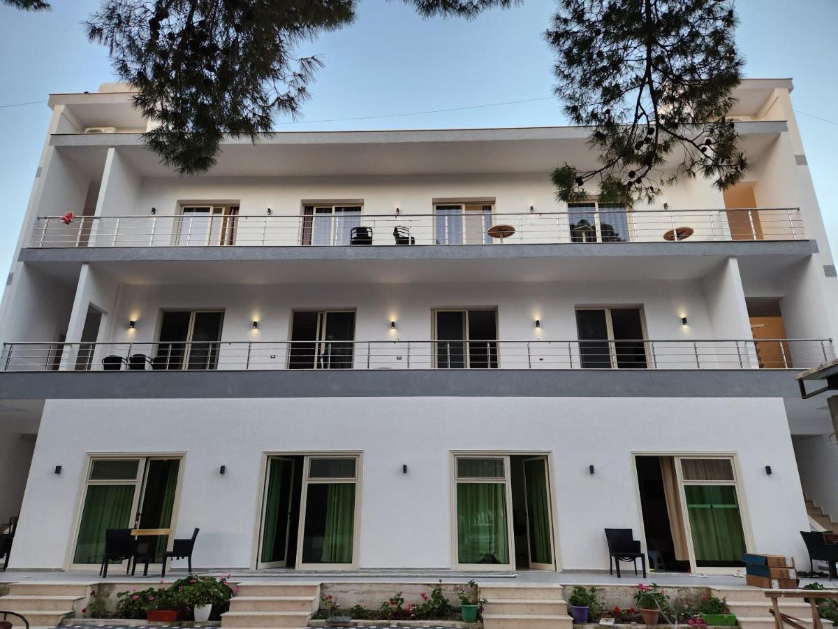 Sea Front Villa Vlorë Exteriér fotografie