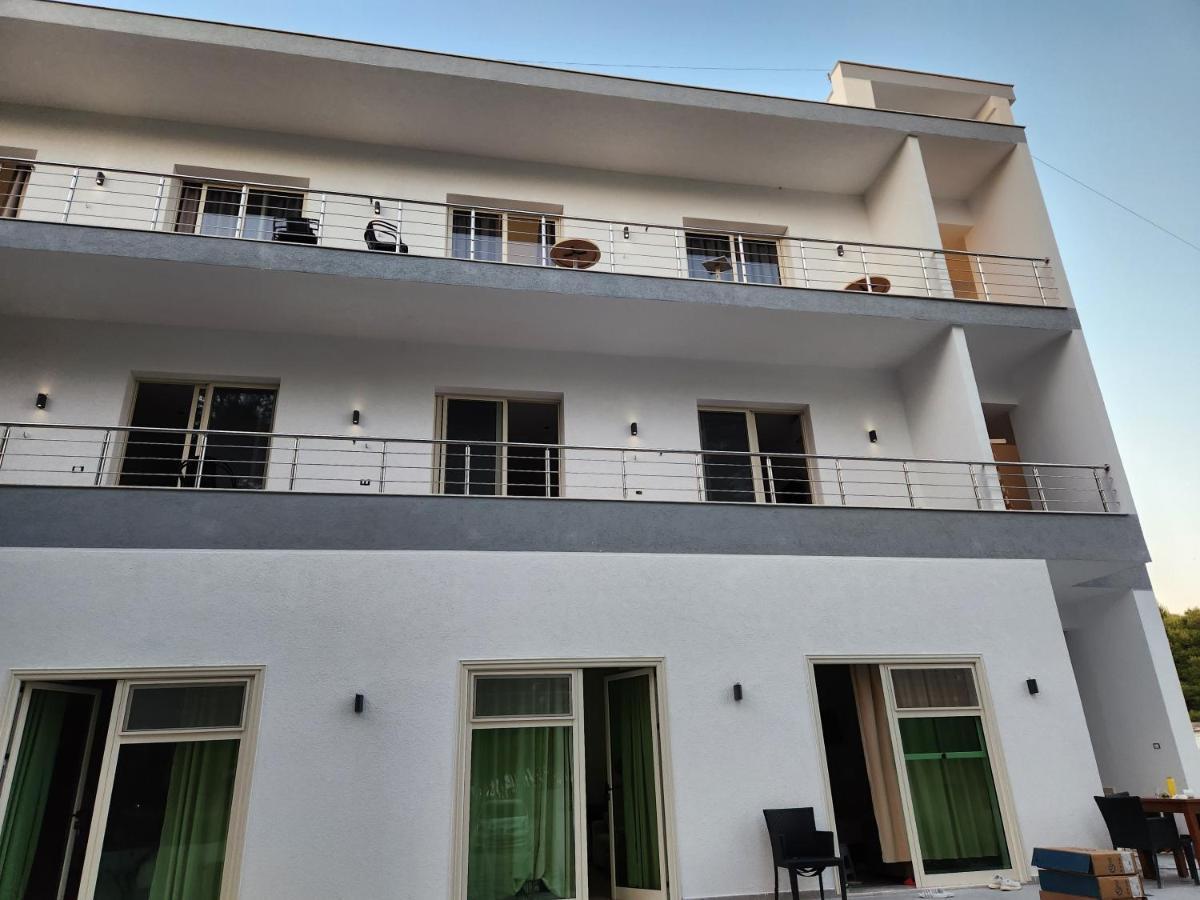 Sea Front Villa Vlorë Exteriér fotografie